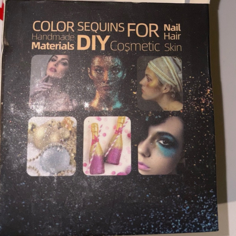 Highlight Powder Glitter Spray - Picture 4 of 4